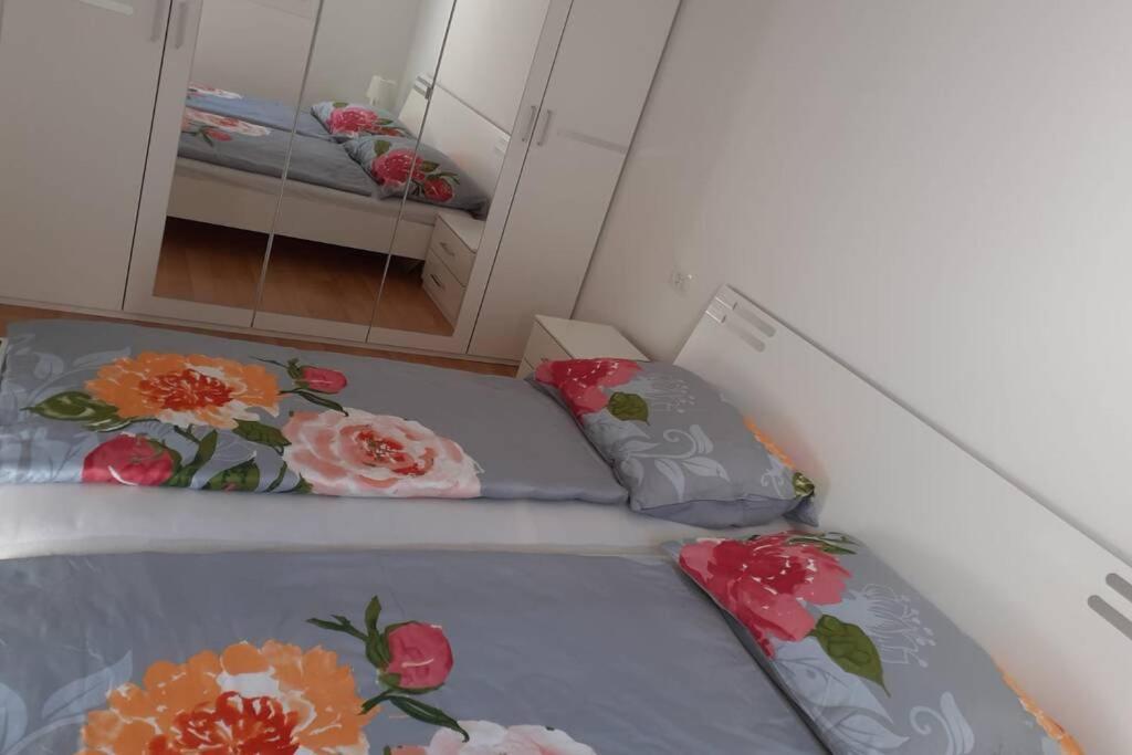 Apartman Seka Apartment *